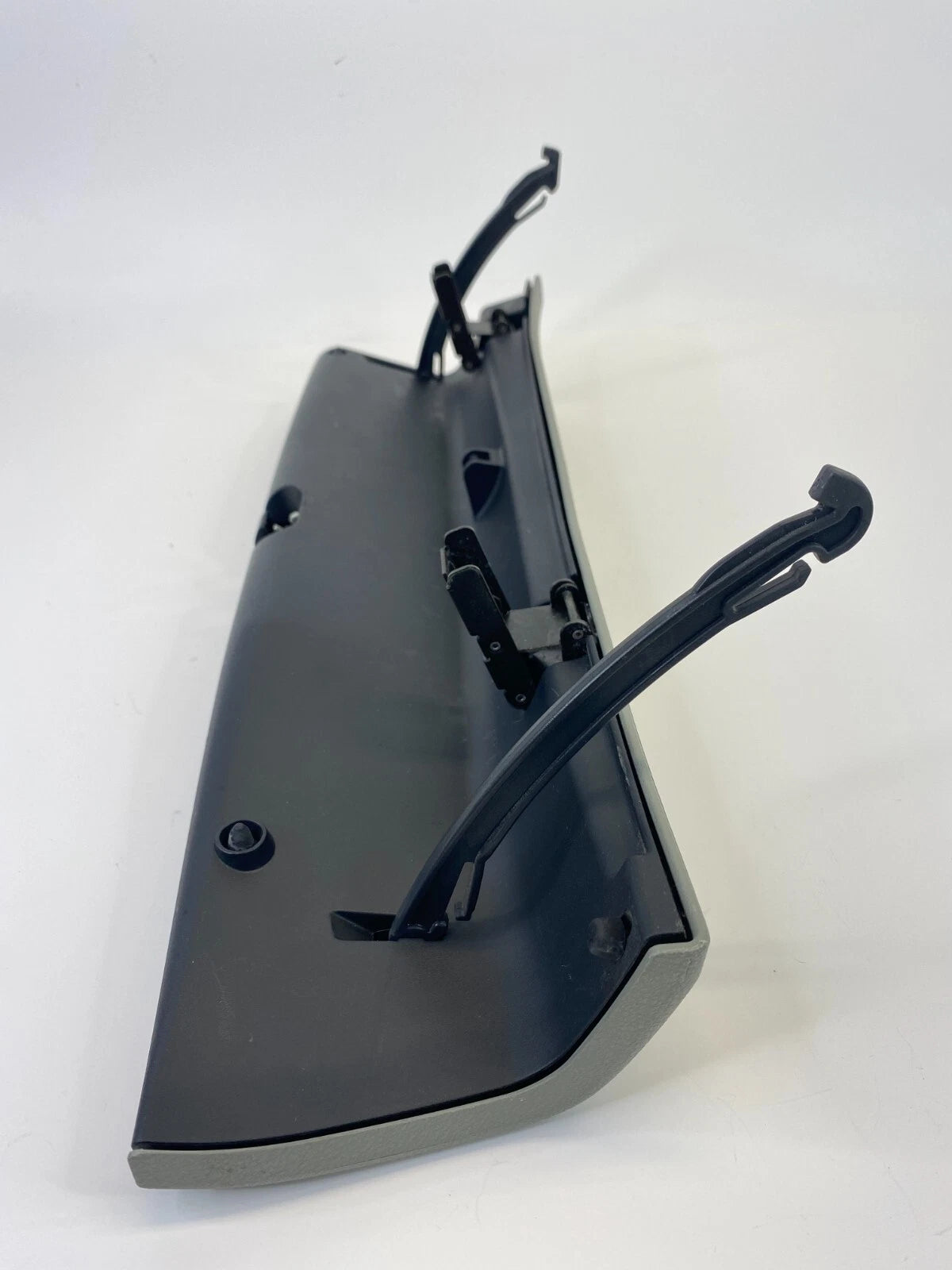 05-10 HONDA ODYSSEY UPPER GLOVE BOX DOOR LID FRONT PASSENGER DASH STORAGE OEM