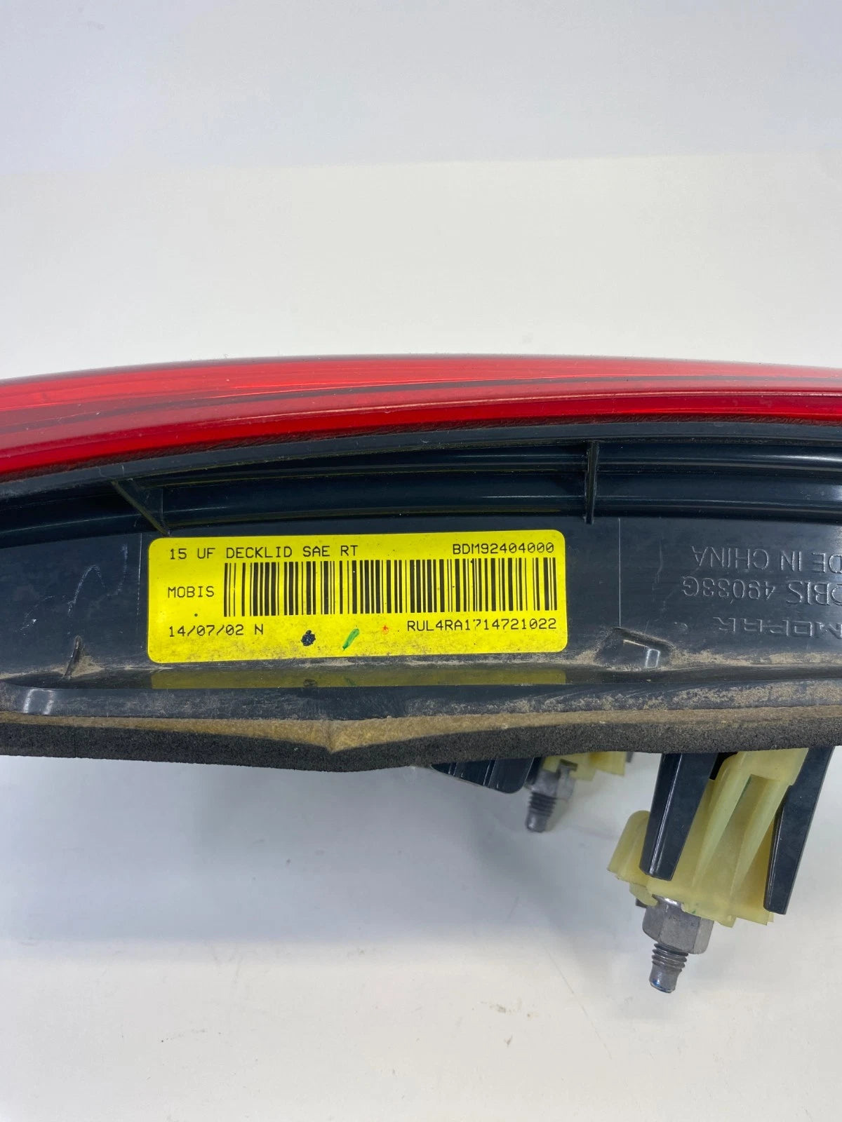 2015-2017 CHRYSLER 200 SEDAN REAR RIGHT SIDE TAIL LIGHT TAILLIGHT INNER LAMP OEM