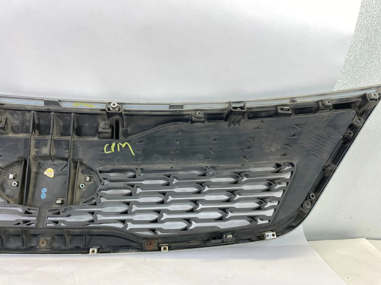2014 2015 KIA SORENTO FRONT BUMPPER UPPER GRILLE W/ CHROME TRIM 86350-1U500 OEM