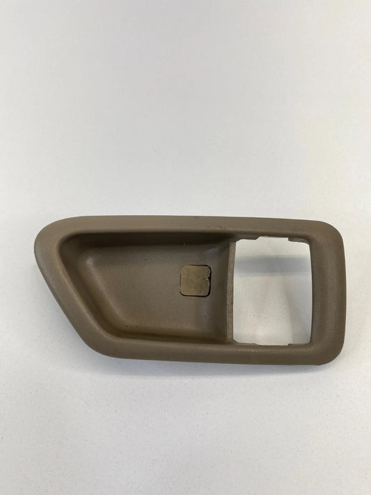 97-01 TOYOTA CAMRY FRONT RIGHT PASSENGER SIDE INNER DOOR HANDLE BEZEL TRIM OEM