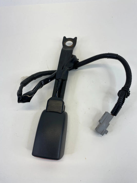 2005-2008 PONTIAC VIBE FRONT RIGHT PASSENGER SEAT BELT BUCKLE OEM FACTORY 56458A