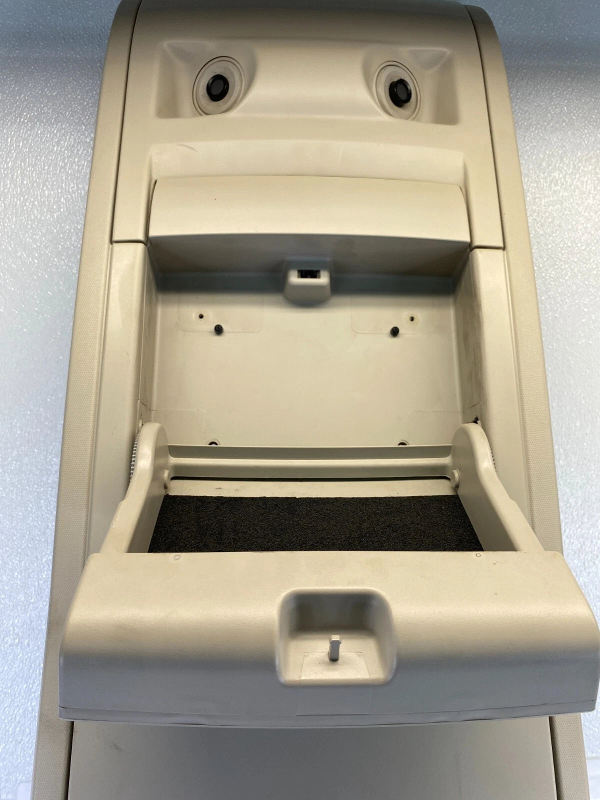 11-16 TOWN&COUNTRY GRAN CARAVAN ROOF OVERHEAD STORAGE CONSOLE W/CLIMATE CONTROL