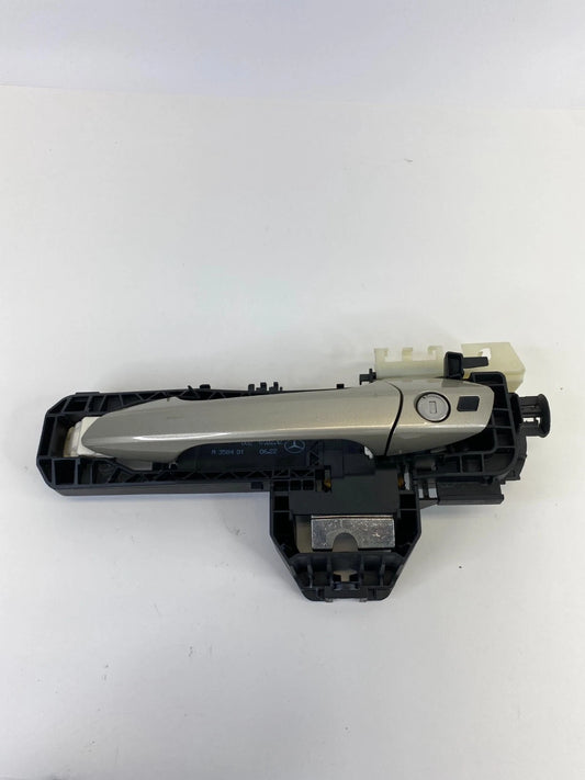 06-16 MERCEDES-BENZ E350 FRONT LEFT DRIVER EXTERIOR DOOR HANDLE A204-7601534 OEM