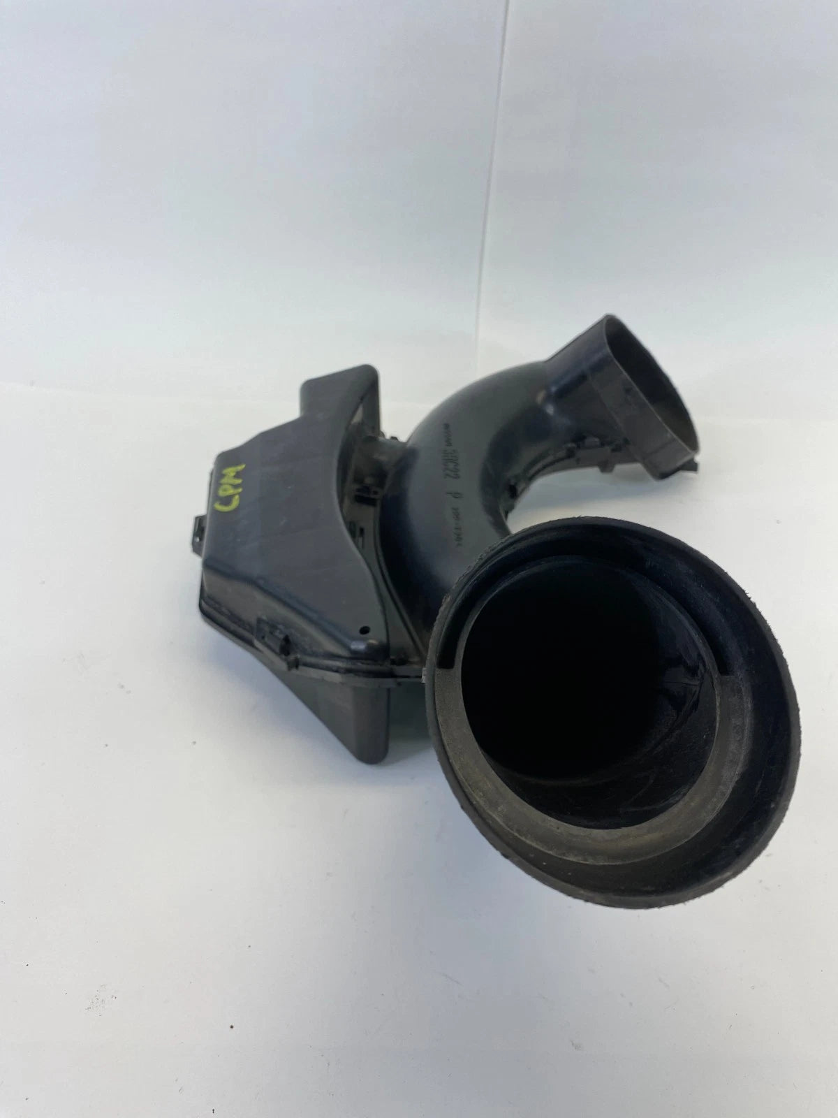2013-2019 NISSAN SENTRA AIR INTAKE DUCT RESONATOR TUBE HOSE ASSEMBLY FRONT 3RC22
