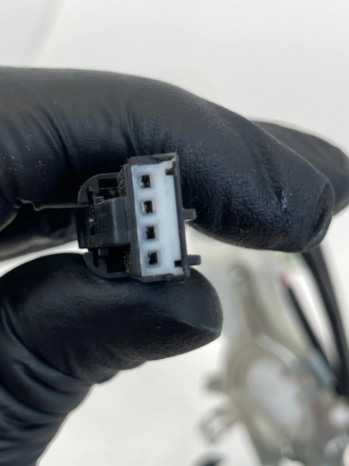 2013-2019 FORD INTERCEPTOR UTILITY REAR TRUNK TAILGATE LOCK LATCH ACTUATOR OEM