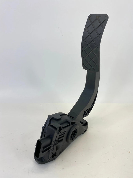 2009-2016 AUDI A4 QUATTRO ACCELERATOR GAS PEDAL ASSEMBLY 8K1721523A OEM