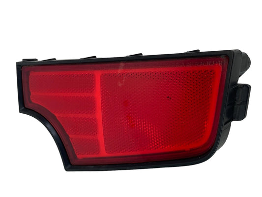 10 11 KIA SOUL HATCHBACK REAR RIGHT PASSENGER SIDE LOWER LIGHT LAMP REFLECTOR
