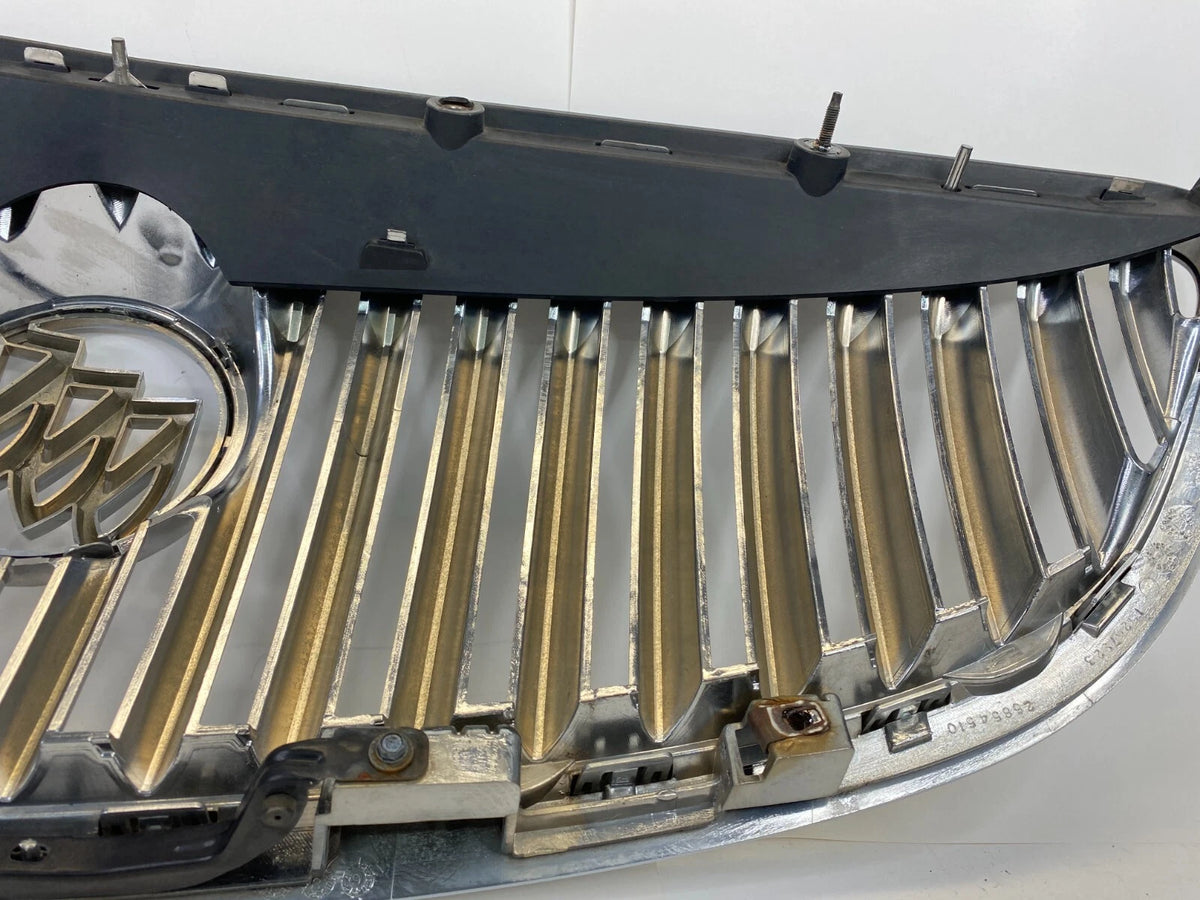 2008-2012 BUICK ENCLAVE FRONT BUMPER CENTER GRILL GRILLE ASSEMBLY 15297923 OEM