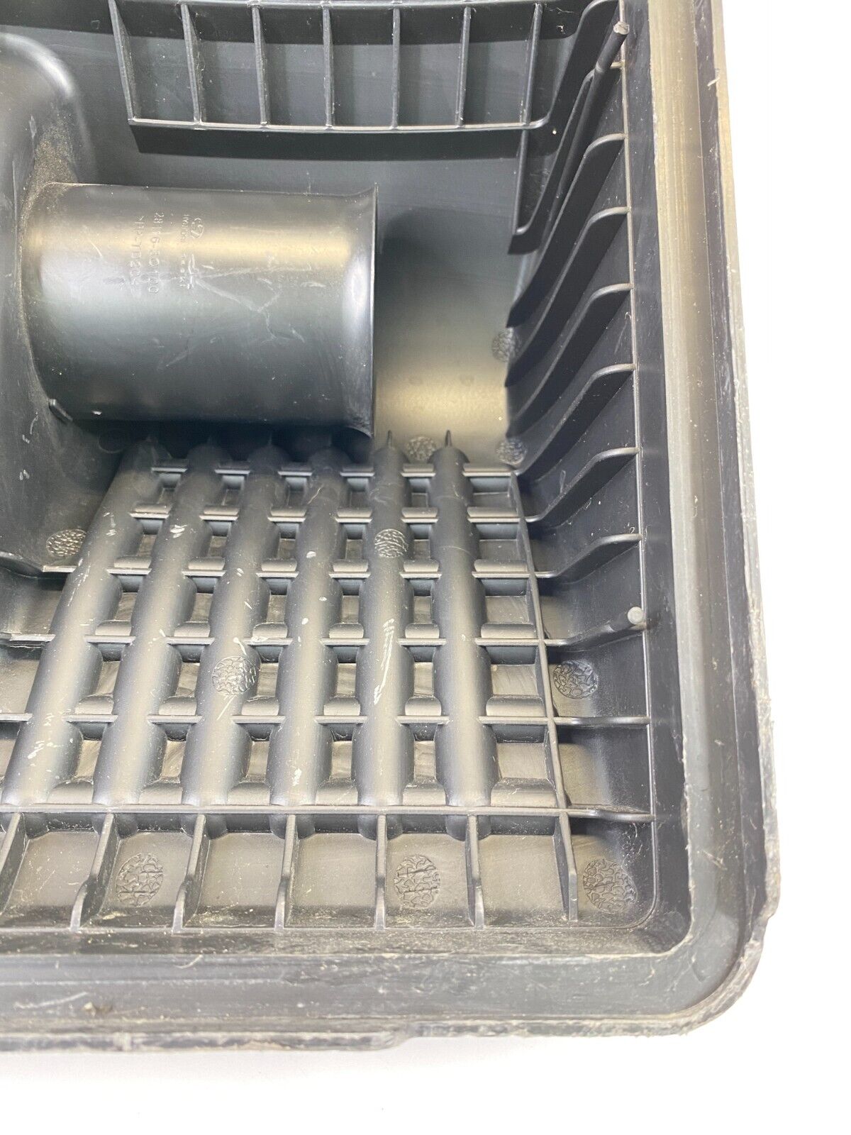 11-14 Hyundai Sonata 2.4L AT Air Intake Cleaner Box Upper Cover Trim 28110-3Q100