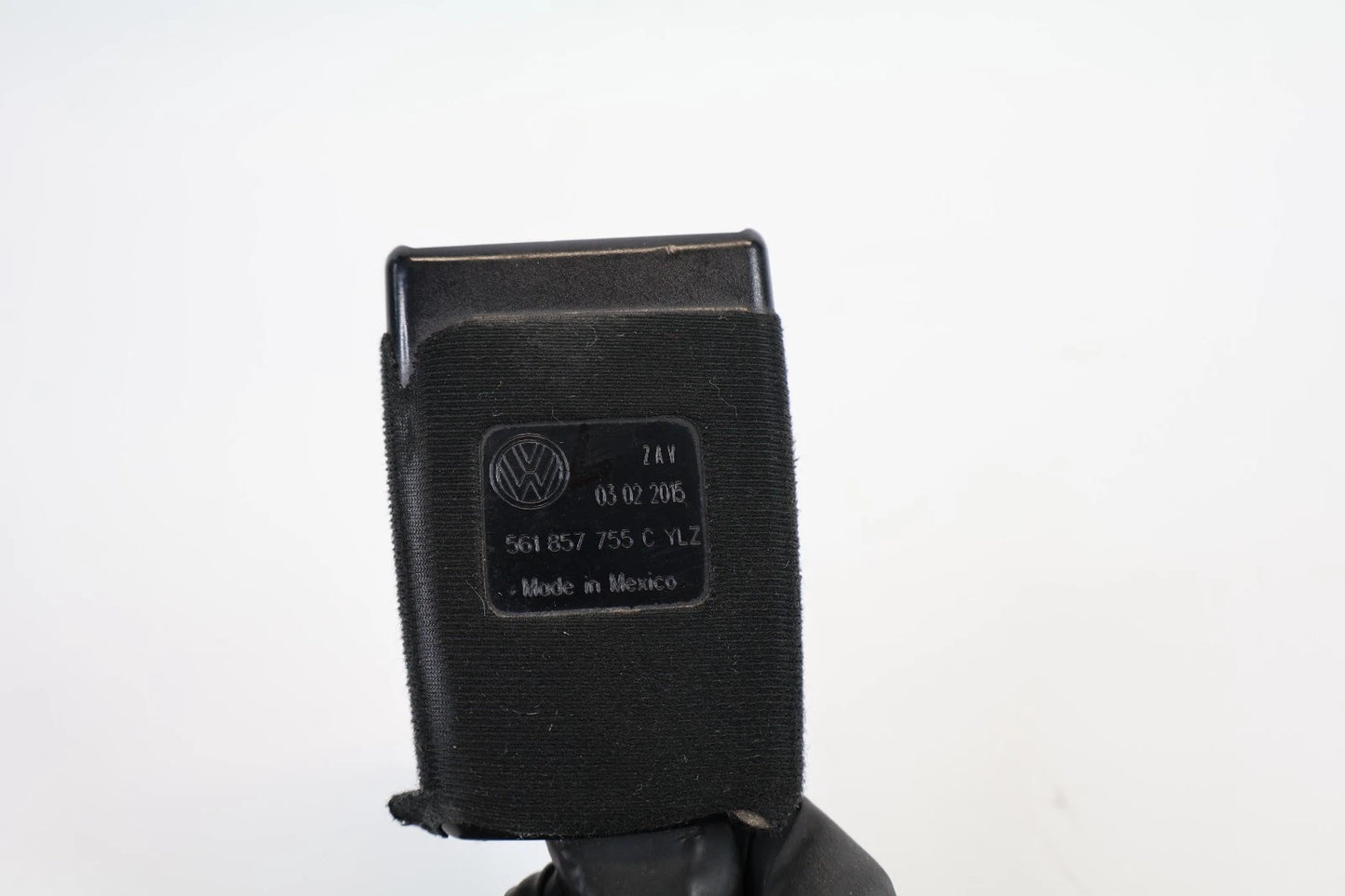 2012-2015 VOLKSWAGEN PASSAT FRONT LEFT SIDE SEAT BELT BUCKLE 561-857-755-C OEM