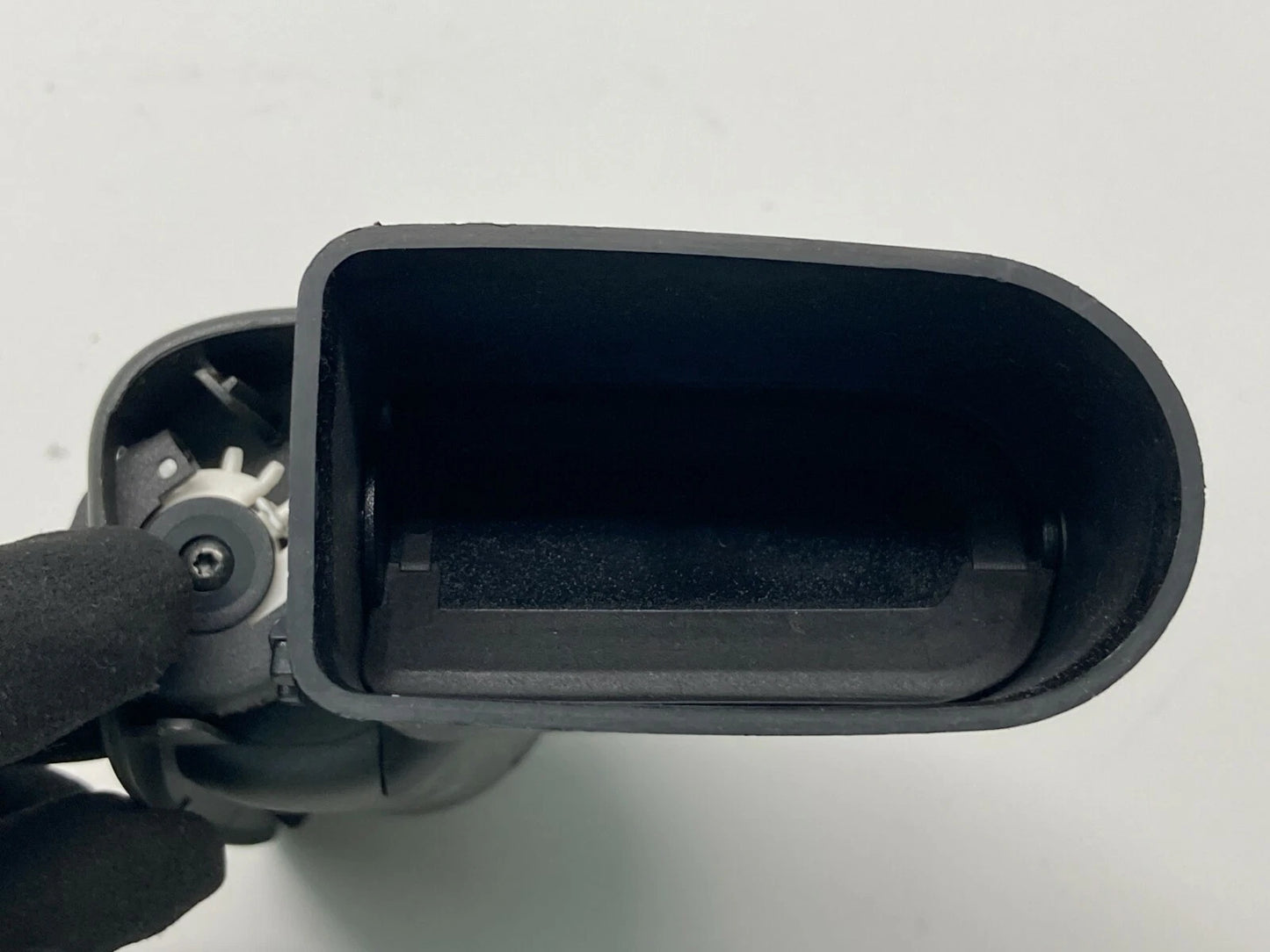 99-03 S80 LEFT DRIVER SIDE B PILLAR AC HEATER AIR VENT NOZZLE DUCT 9158448 OEM