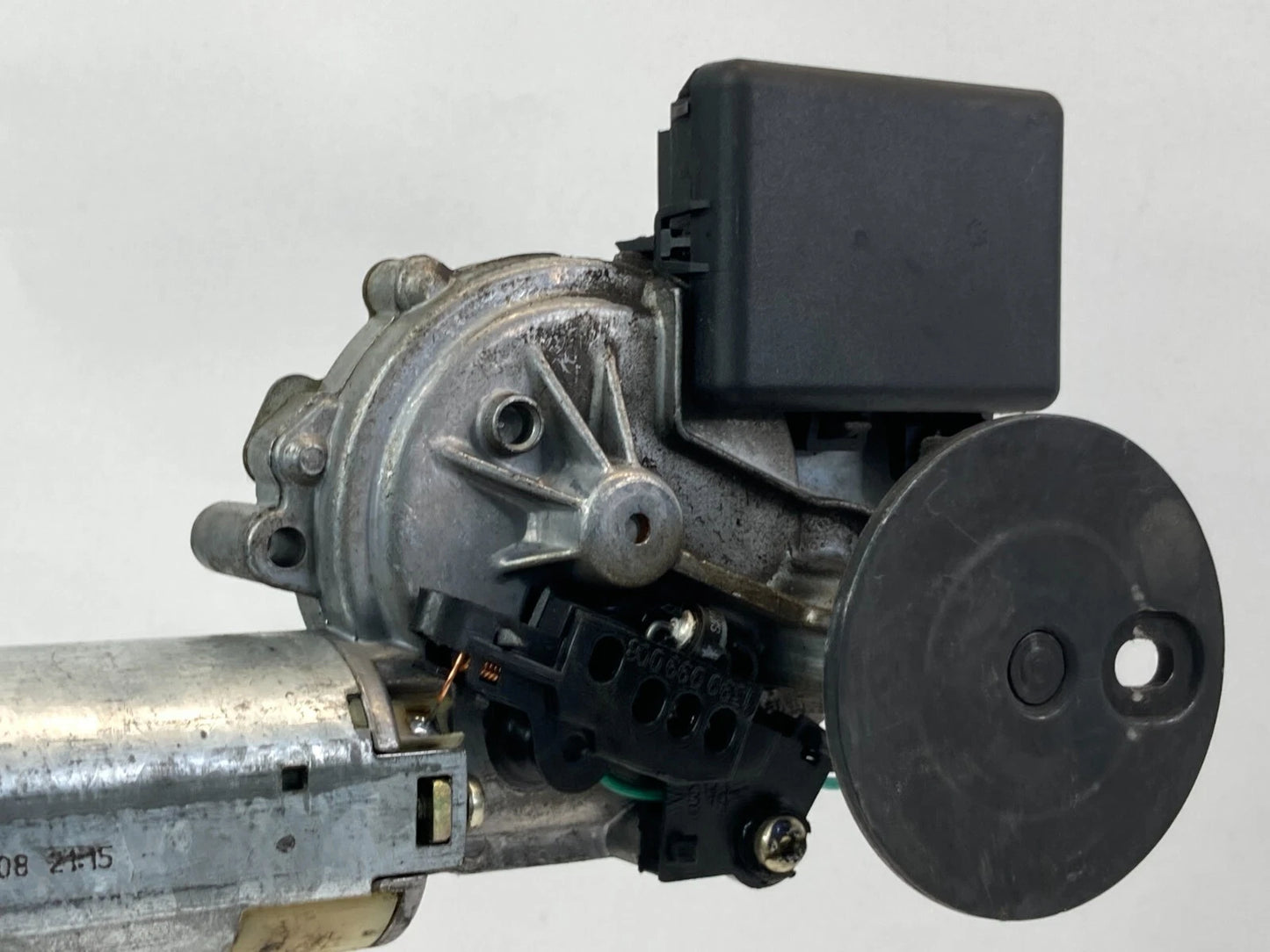 2003-2008 LINCOLN NAVIGATOR REAR WINDSHIELD WIPER MOTOR ASSEMBLY OEM 1390099008