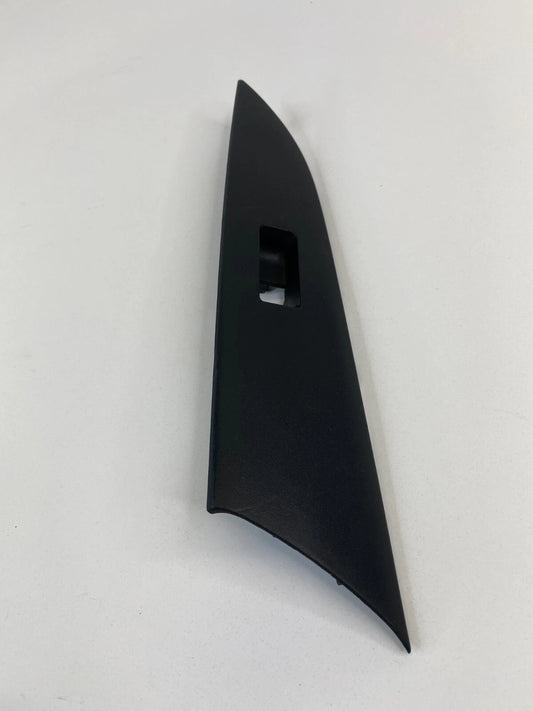 04-09 MAZDA 3 MAZDA3 FRONT RIGHT SIDE DOOR WINDOW SWITCH COVER BEZEL BN8F-4281J