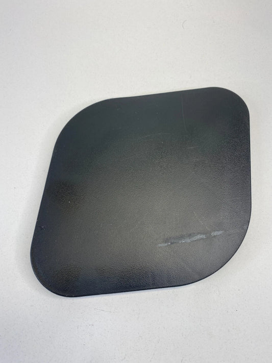 2000-2002 TOYOTA AVALON REAR LEFT SIDE LAMP COVER ACCESS TRIM PANEL 64746-AC010