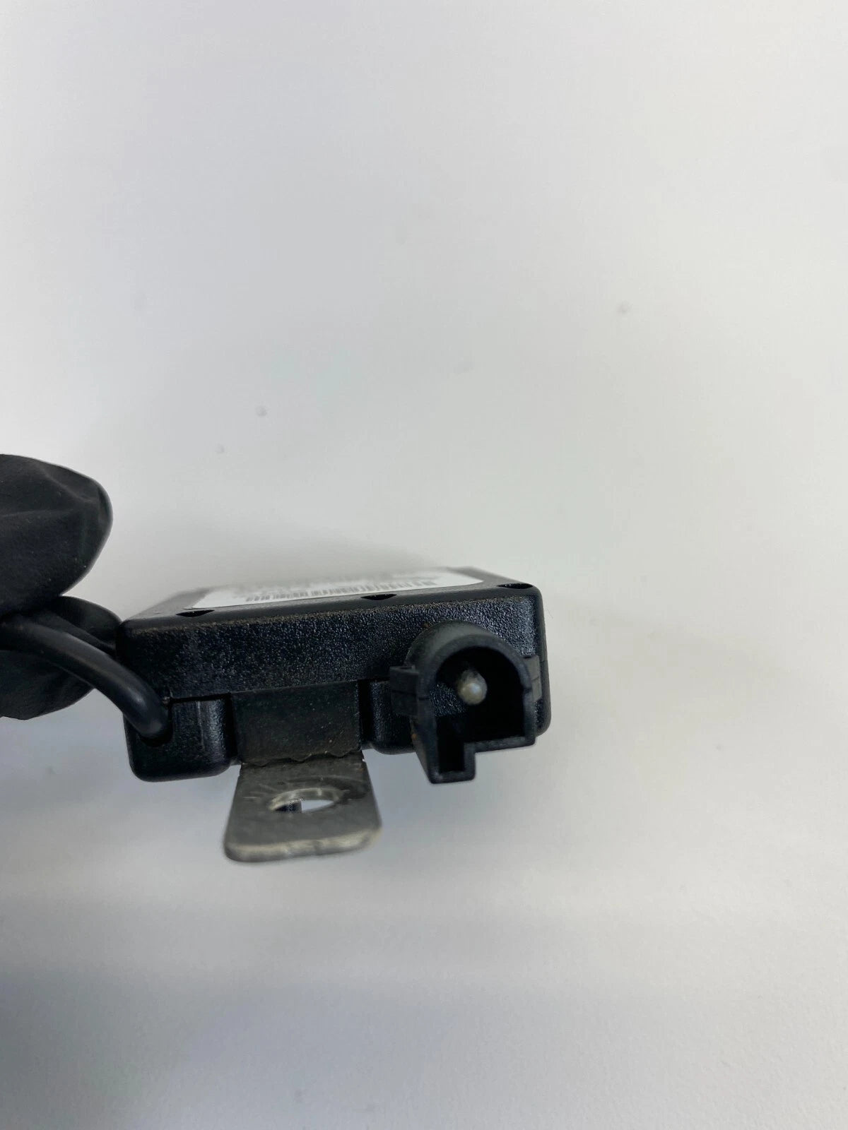 2003-2006 LAND ROVER RANGE ROVER RADIO ANTENNA FILTER MODULE XUE000030 OEM