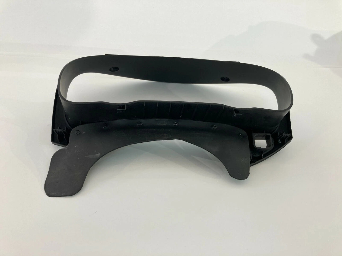 06-11 HYUNDAI ACCENT SPEEDOMETER INSTRUMENT CLUSTER DASH BEZEL 848321E000 OEM