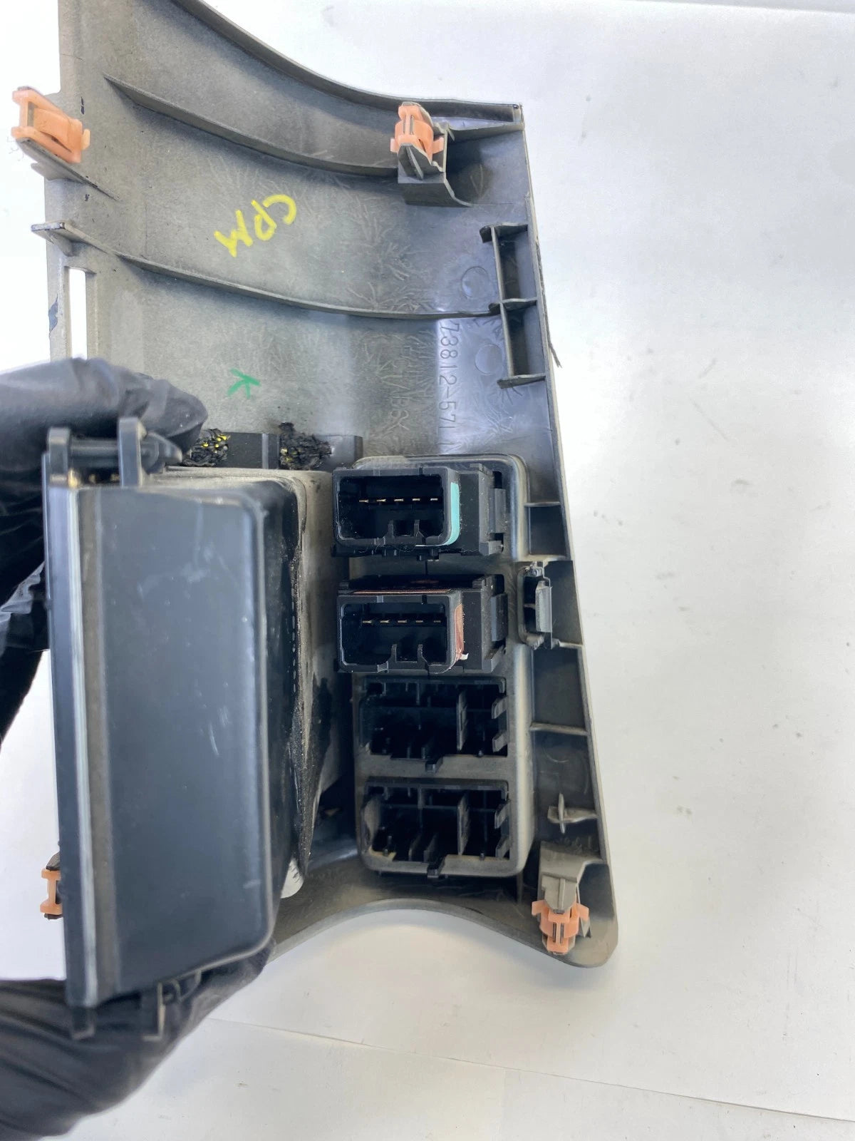 2010-2013 SUZUKI KIZASHI DASH SWITCH PANEL TRACTION AWD 2WD BEZEL OEM 73812-57L1