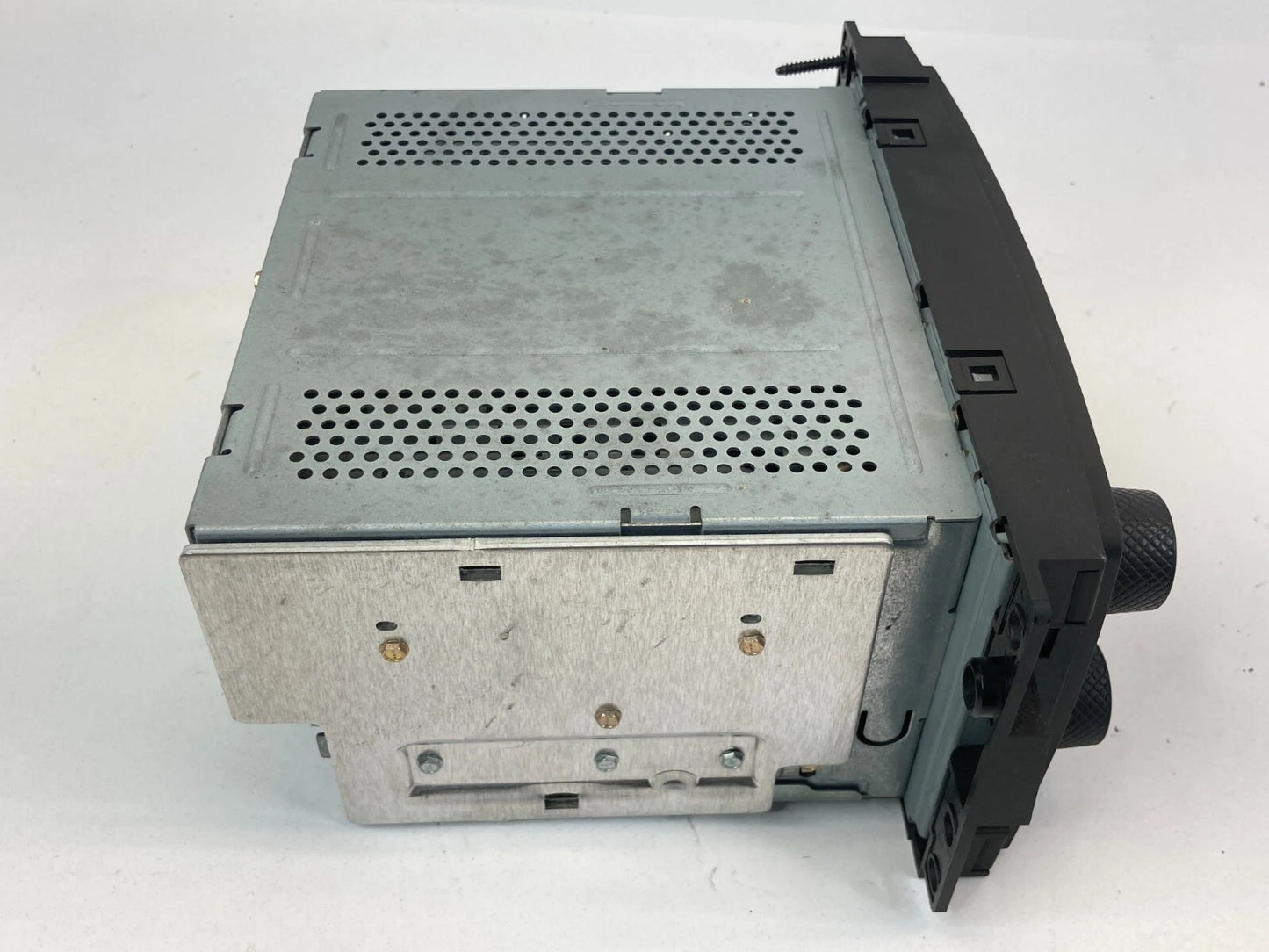 2005-2009 SAAB 9-7X AM FM RADIO SINGLE CD PLAYER STEREO RECEIVER 15923710 OEM