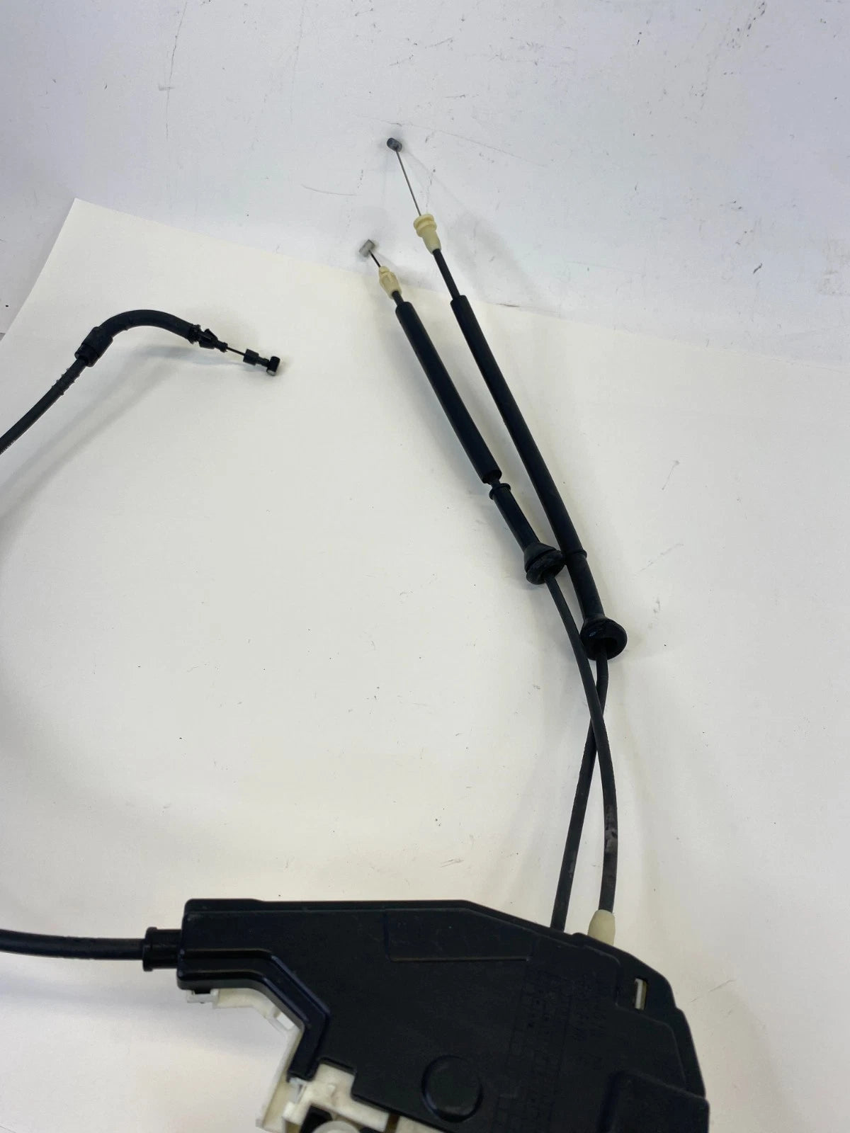 2015-2017 CHRYSLER 200 REAR PASSENGER DOOR LOCK LATCH ACTUATOR 04589914AD OEM