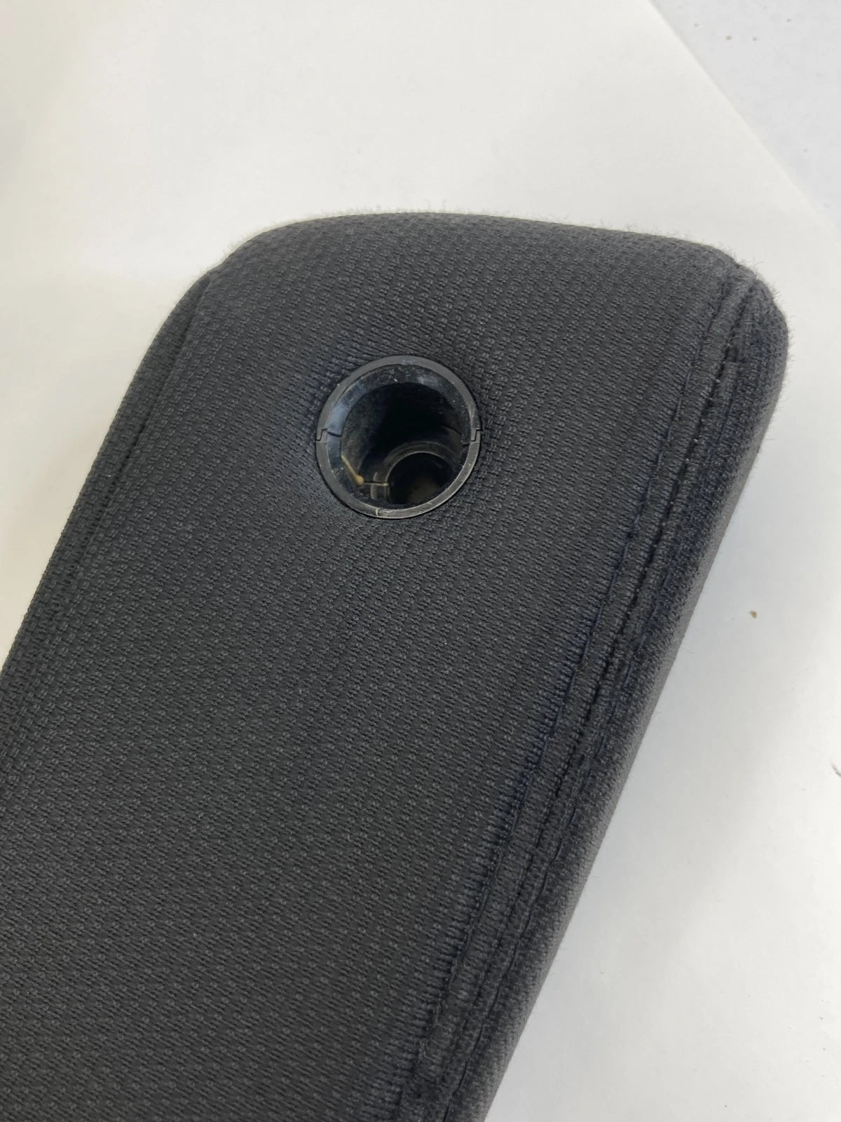 2009-2017 CHEVROLET TRAVERSE 2ND ROW CAPTAIN CHAIRS CLOTH ARMREST PAIR BLACK OEM