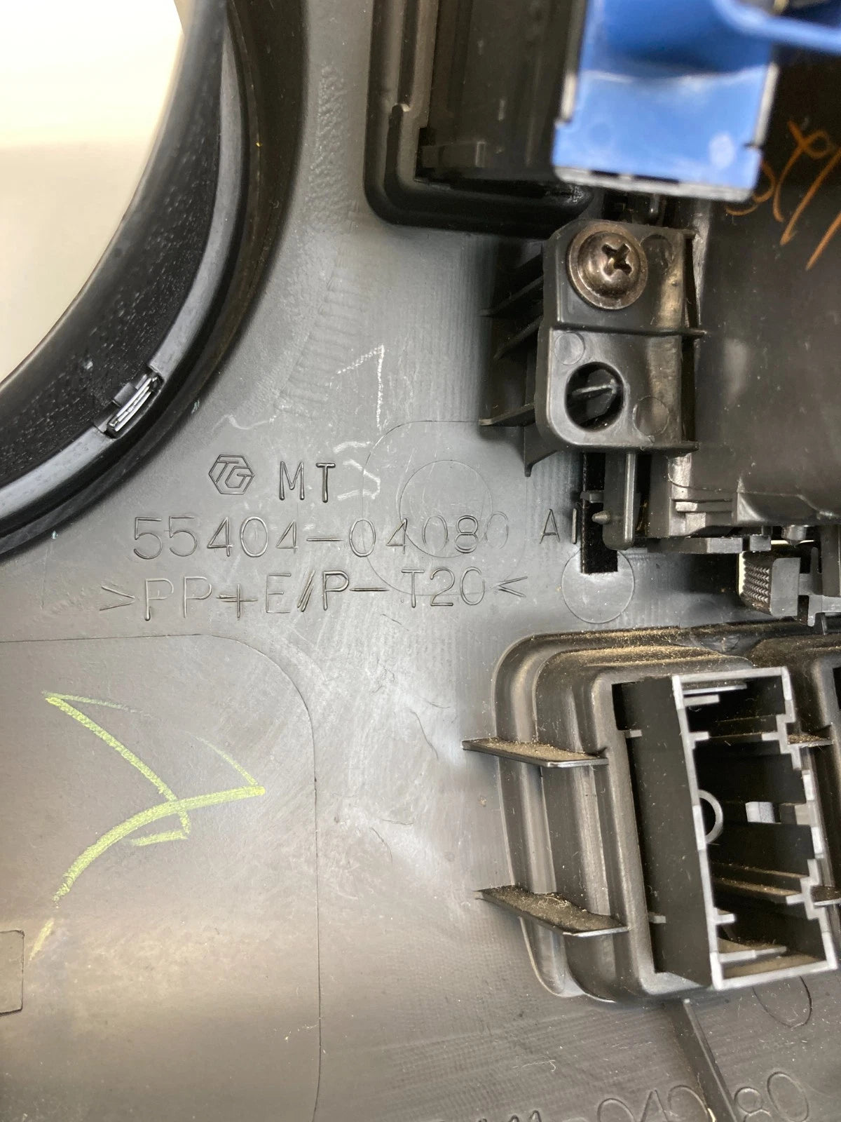 05-15 TOYOTA TACOMA DASH SPEEDOMETER CLUSTER BEZEL TRIM W/ AIR VENT 55404-04080