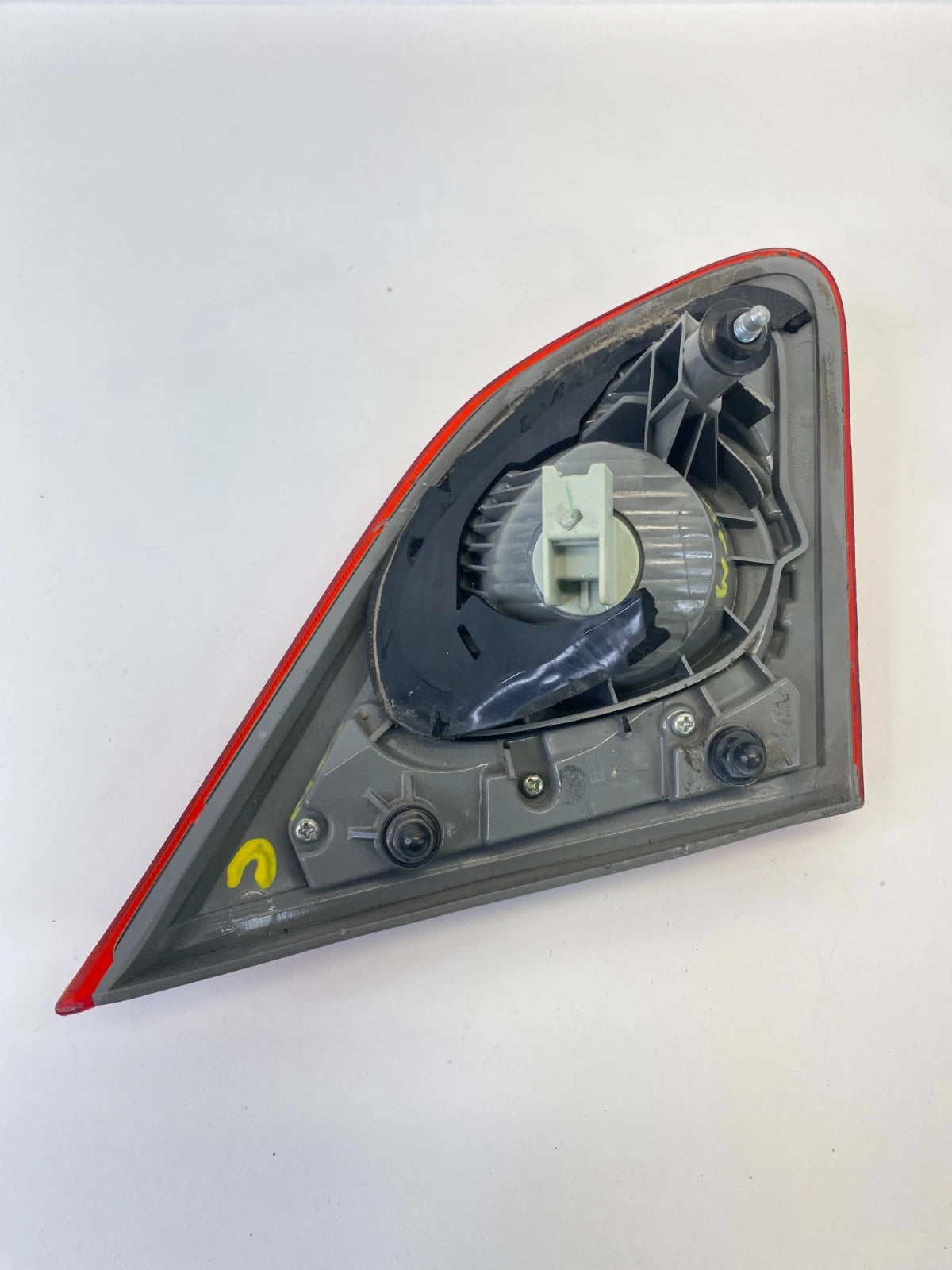 2008-2013 NISSAN ROGUE RIGHT PASSENGER TRUNK LID INNER TAIL LAMP TAILLIGHT