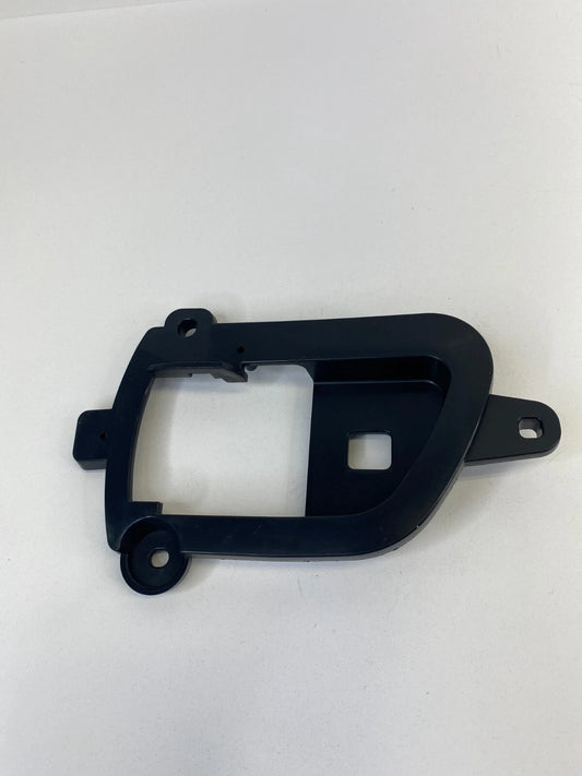 2007 2008 MITSUBISHI OUTLANDER REAR LEFT INNER DOOR HANDLE BEZEL 3H45X SPC01649