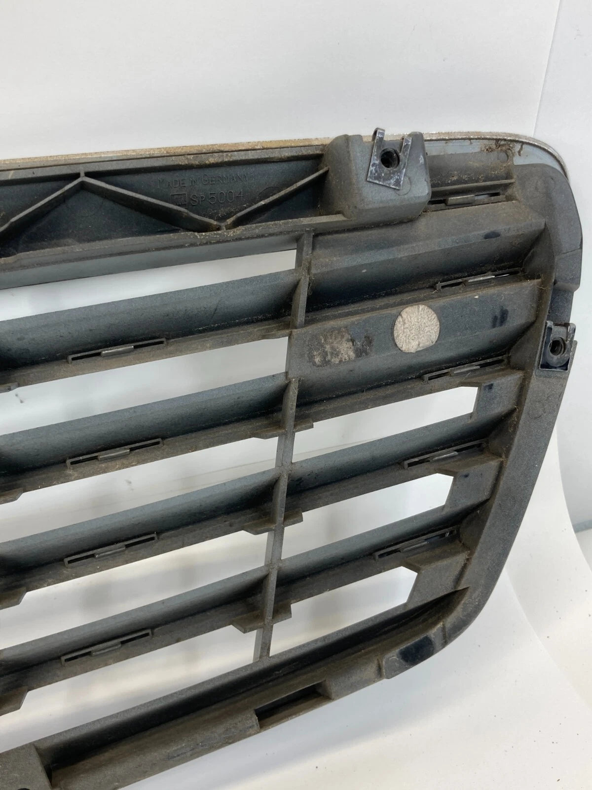 2003-2006 MERCEDES E-CLASS E320 E500 E55 FRONT UPPER GRILL GRILLE 2118800383