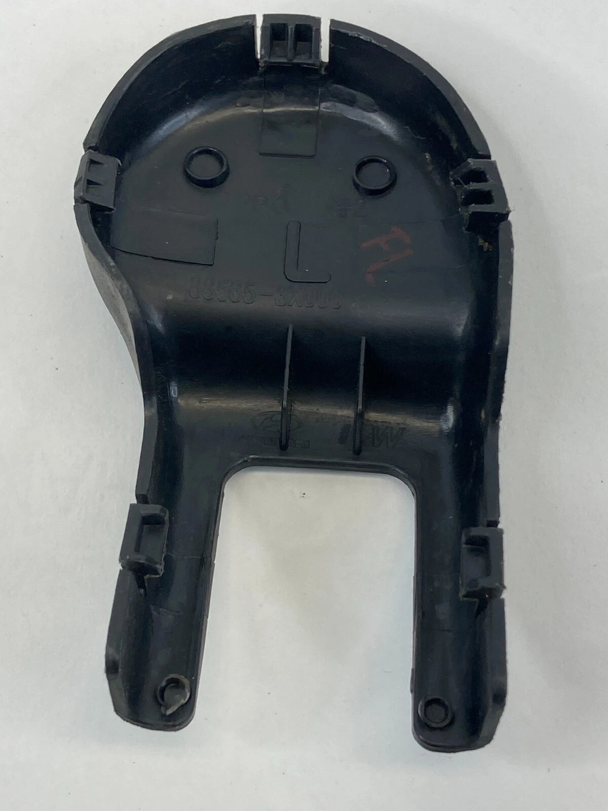 11-16 HYUNDAI ELANTRA FRONT LEFT SIDE OUTER TRACK END COVER CAP TRIM 88565-3X000