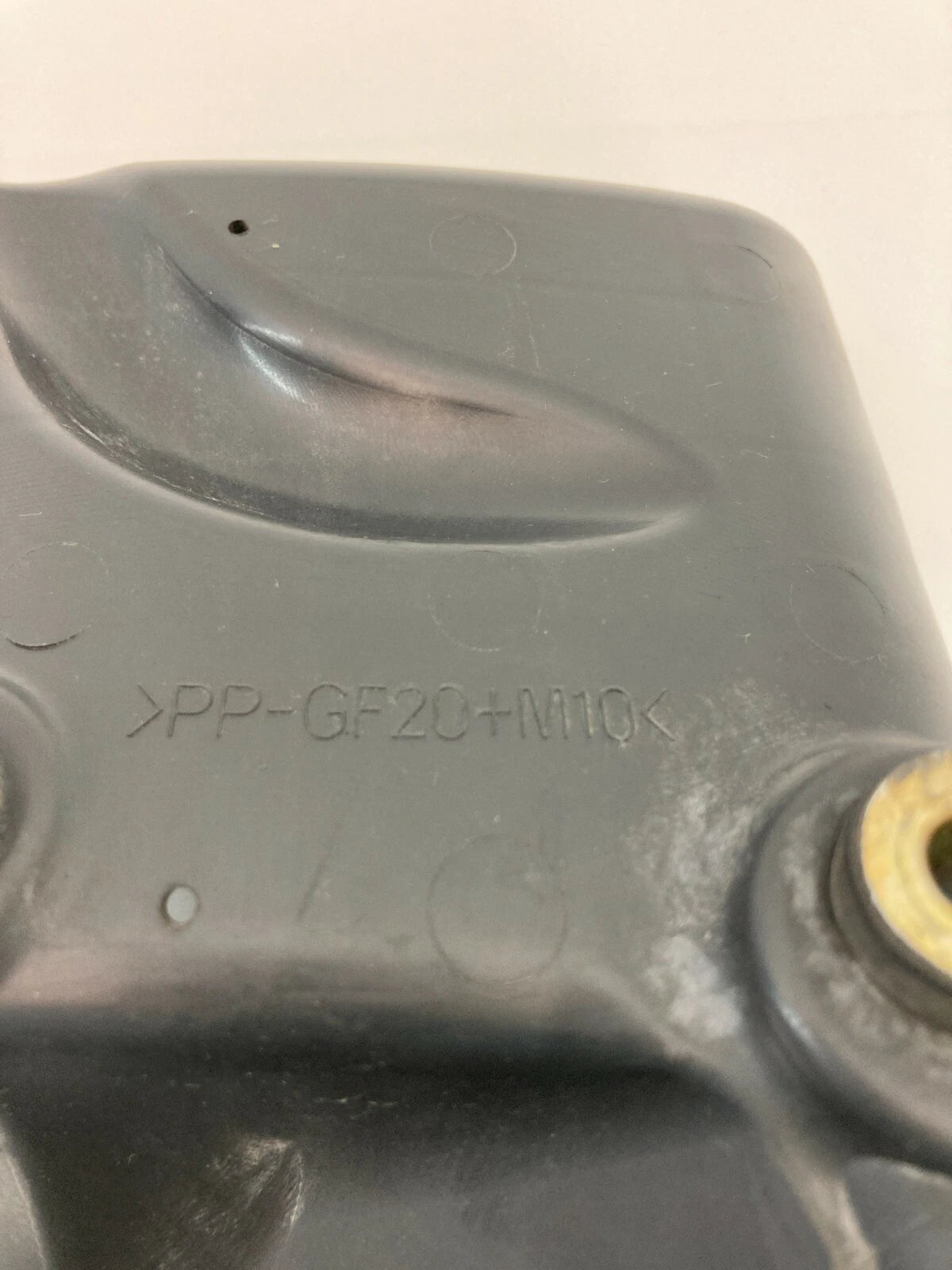 2000-2004 TOYOTA AVALON 3.0L ENGINE AIR CLEANER FILTER BOX UPPER LID COVER OEM