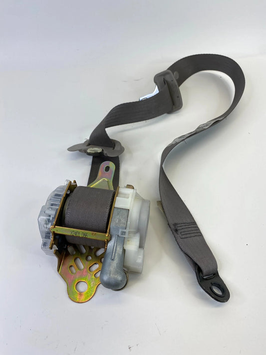 2002 2003 02 03 LEXUS ES300 FRONT RIGHT PASSENGER SIDE SEAT BELT RETRACTOR OEM