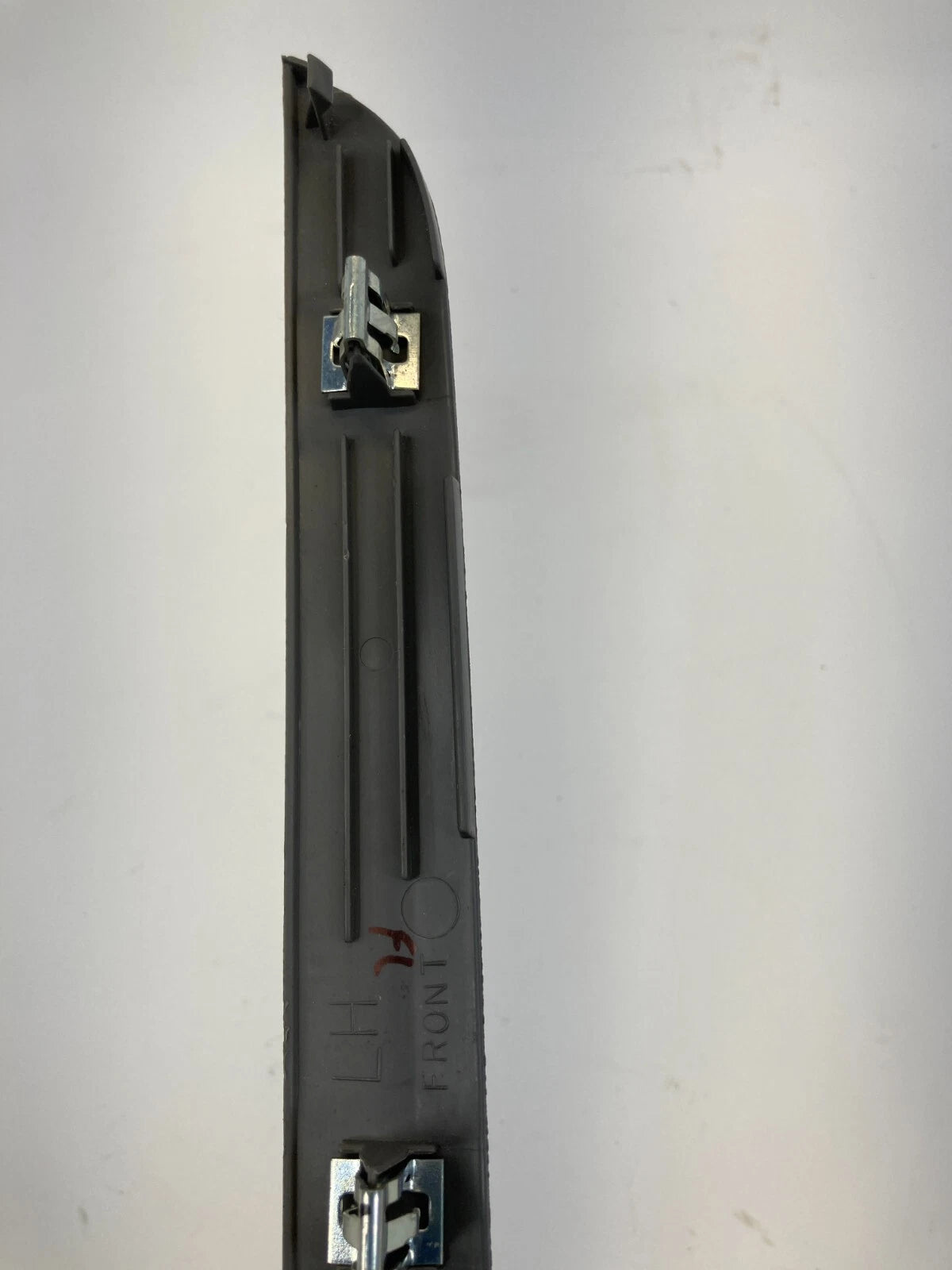 13-15 CHEVROLET MALIBU FRONT LEFT DRIVER DOOR PULL HANDLE COVER TRIM BEZEL OEM