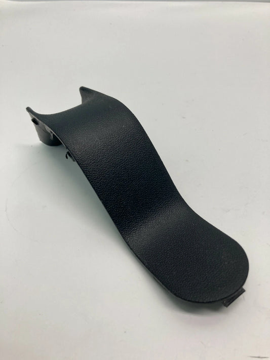 2007-2011 HYUNDAI ACCENT CENTER CONSOLE PARKING HAND BRAKE COVER 846161E200 OEM
