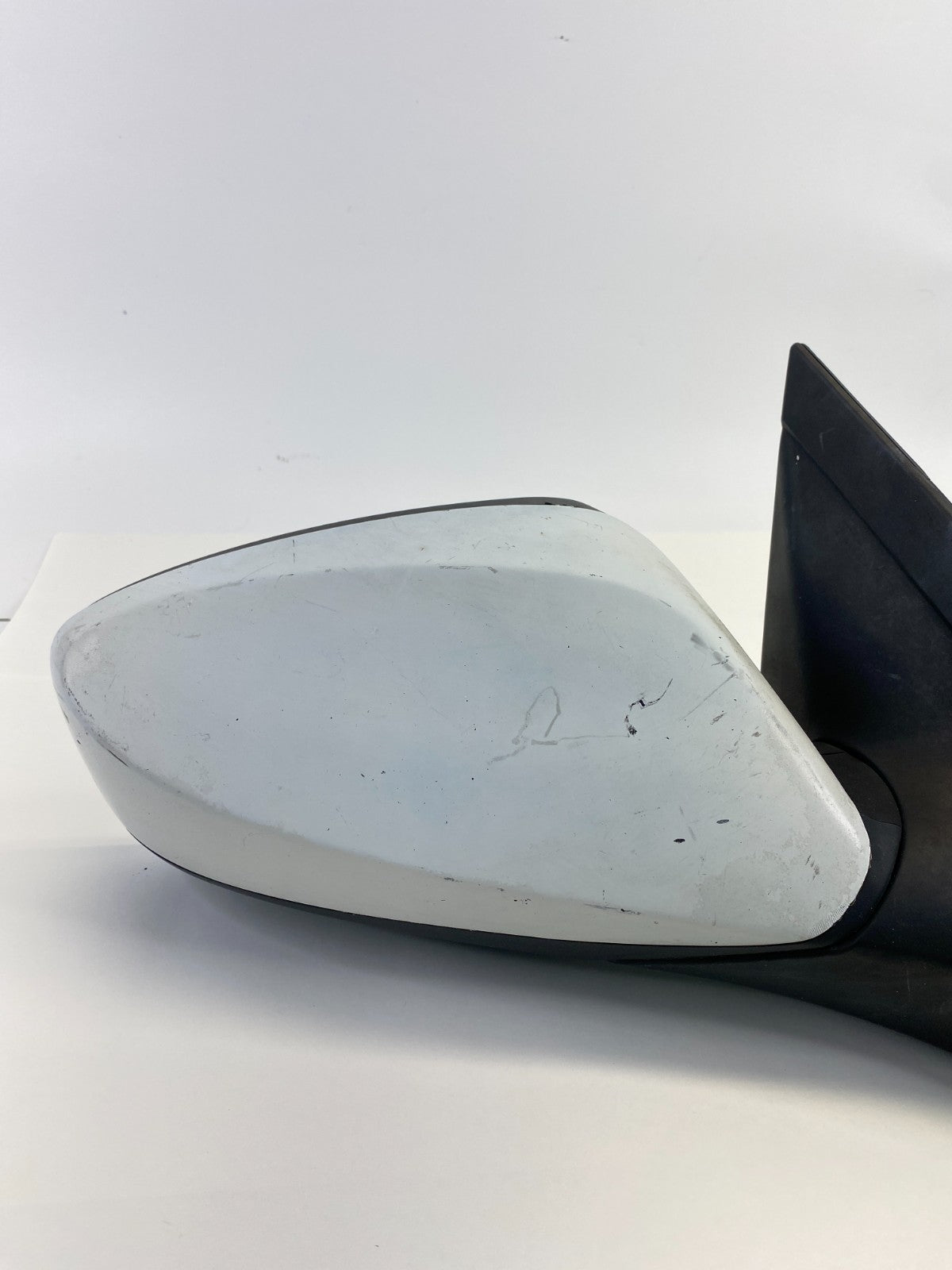 2012-2017 Hyundai Accent Front Right Side View Power Door Mirror OEM