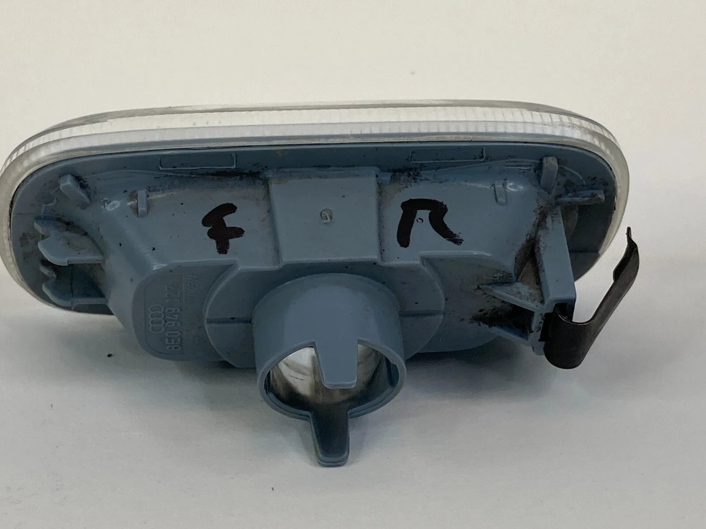 02-08 AUDI A6 QUATTRO FRONT RIGHT SIDE MARKER FENDER TURN SIGNAL LIGHT 8E0949127