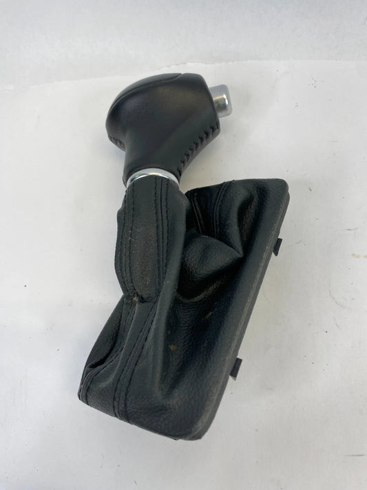 2014 2015 KIA SORENTO 3.3L AT SHIFT KNOB HANDLE AND GAITER BLACK LEATHER OEM