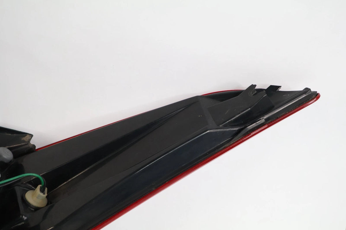 2014-2016 HYUNDAI ELANTRA REAR DRIVER SIDE HALOGEN TAILLIGHT TAIL LAMP 92401-3Y5