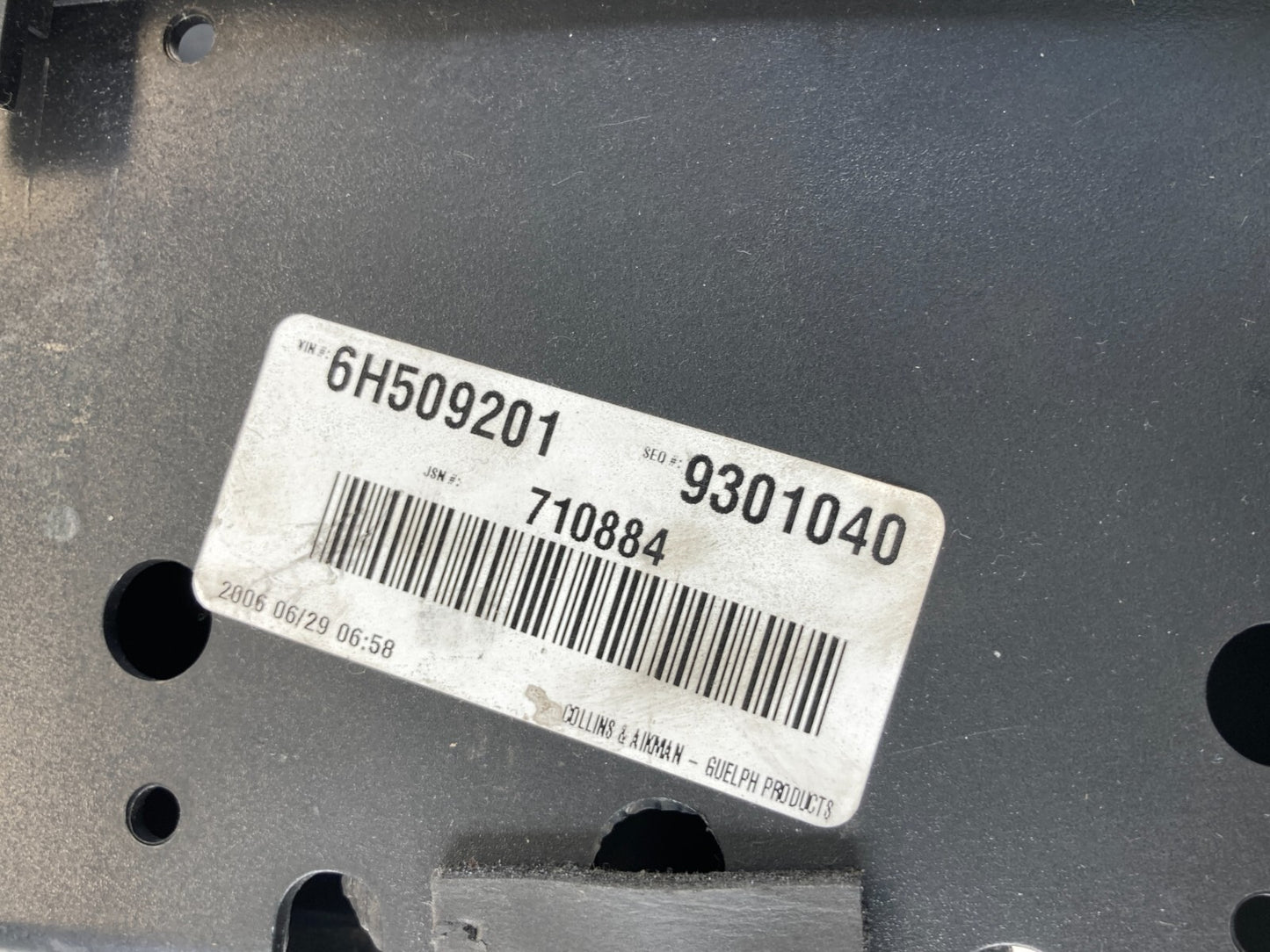 2005-2007 Chrysler 300 Radio & Climate Control Bezel w/ Air Vents YH96TRMAA OEM