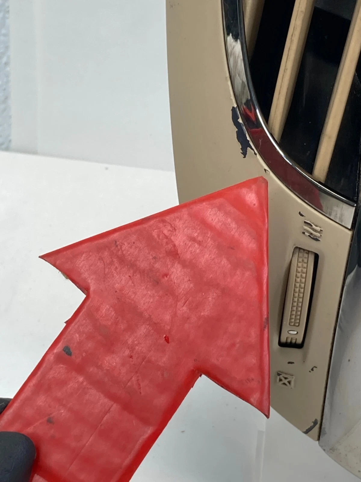 10-13 BUICK LACROSSE RADIO CLIMATE CONTROL BEZEL FACEPLATE PANEL 22798935 OEM