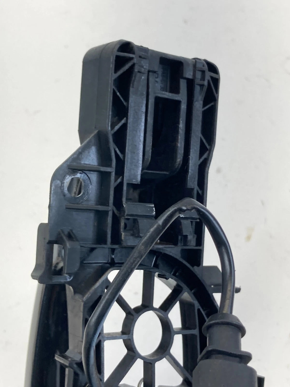 2009-2017 VW VOLKSWAGEN CC REAR RIGHT SIDE OUTSIDE EXTERIOR DOOR HANDLE OEM