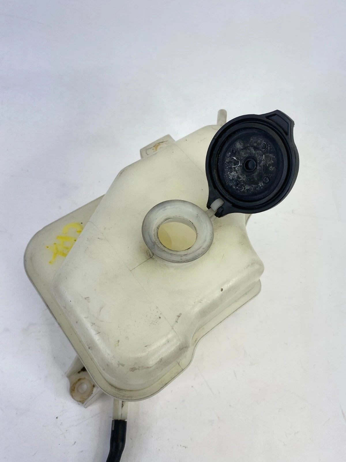 2011-2015 HYUNDAI SONATA ENGINE COOLANT OVERFLOW RESERVOIR TANK 25430-2T000 OEM