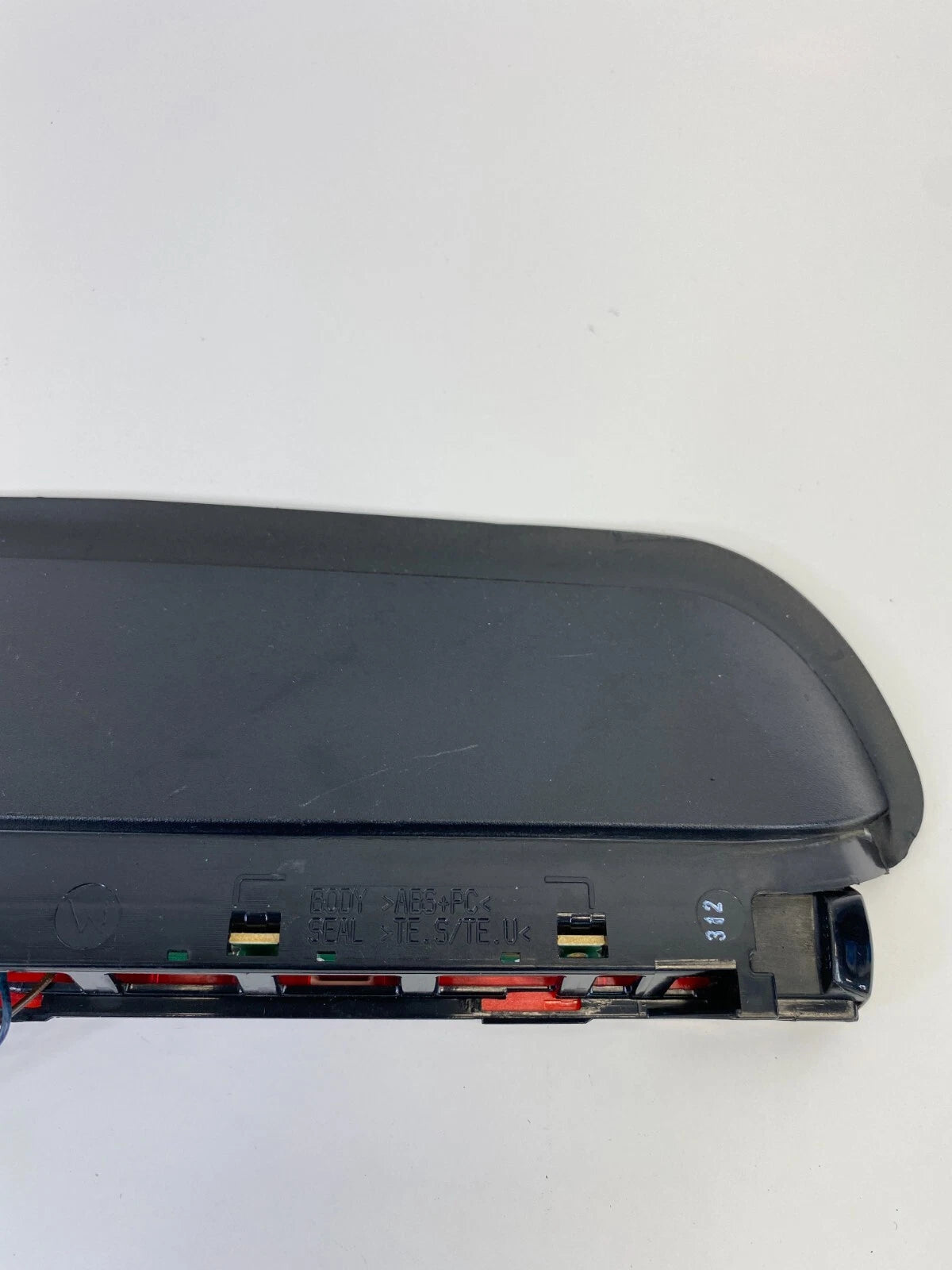 2006 BMW 330XI SEDAN 07-08 328I 3RD BRAKE LIGHT HIGH MOUNTED STOP LAMP E90 E91
