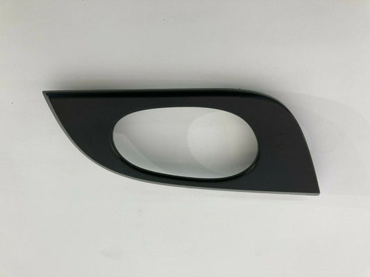 02-09 GMC ENVOY 02-06 ENVOY XL LEFT DRIVER SIDE INNER DOOR HANDLE COVER BEZEL