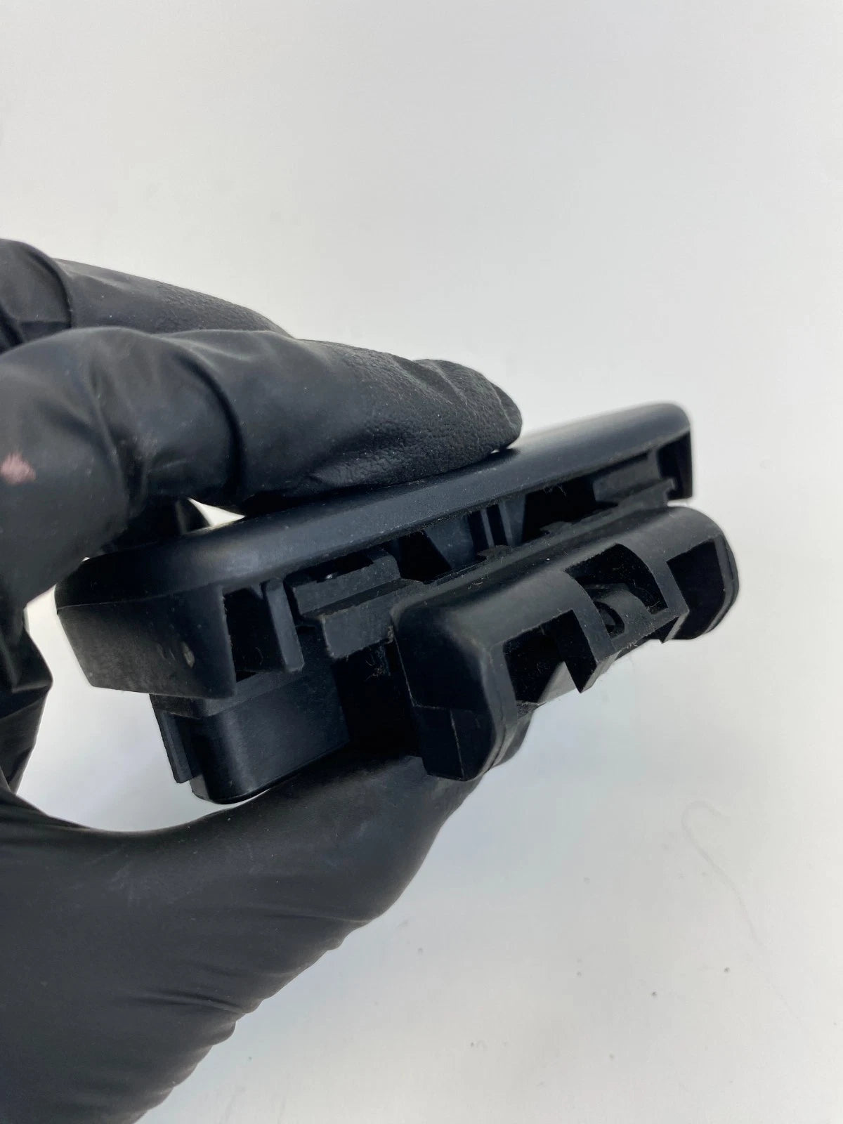 2003 2004 2005 2006 2007 2008 Pontiac Vibe Glove Box Lock Latch Door Handle OEM