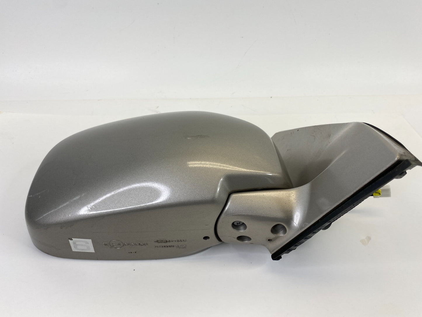 2003-2006 Suzuki XL-7 Front Right Passenger Side View Power Mirror Assy E4012096