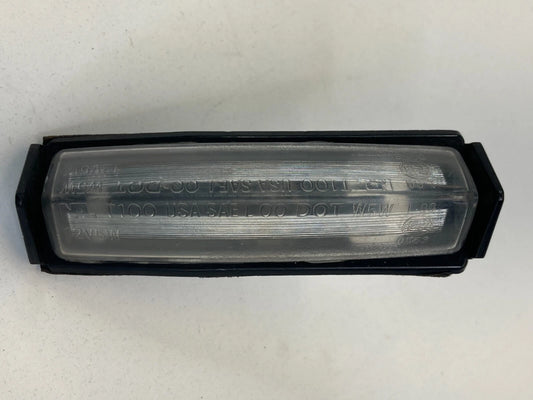2002-2011 TOYOTA CAMRY REAR TRUNK LID LICENSE PLATE LIGHT LAMP LENS OEM E130553