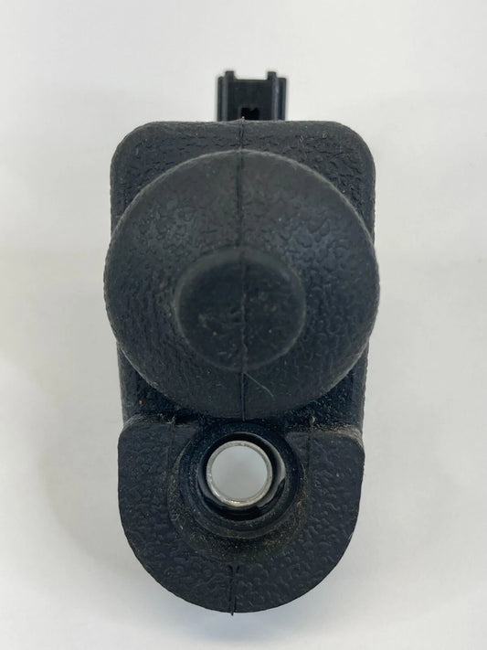 07-12 VERSA 08-11 NISSAN ROGUE REAR LEFT DOOR COURTESY LIGHT AJAR JAMB SWITCH