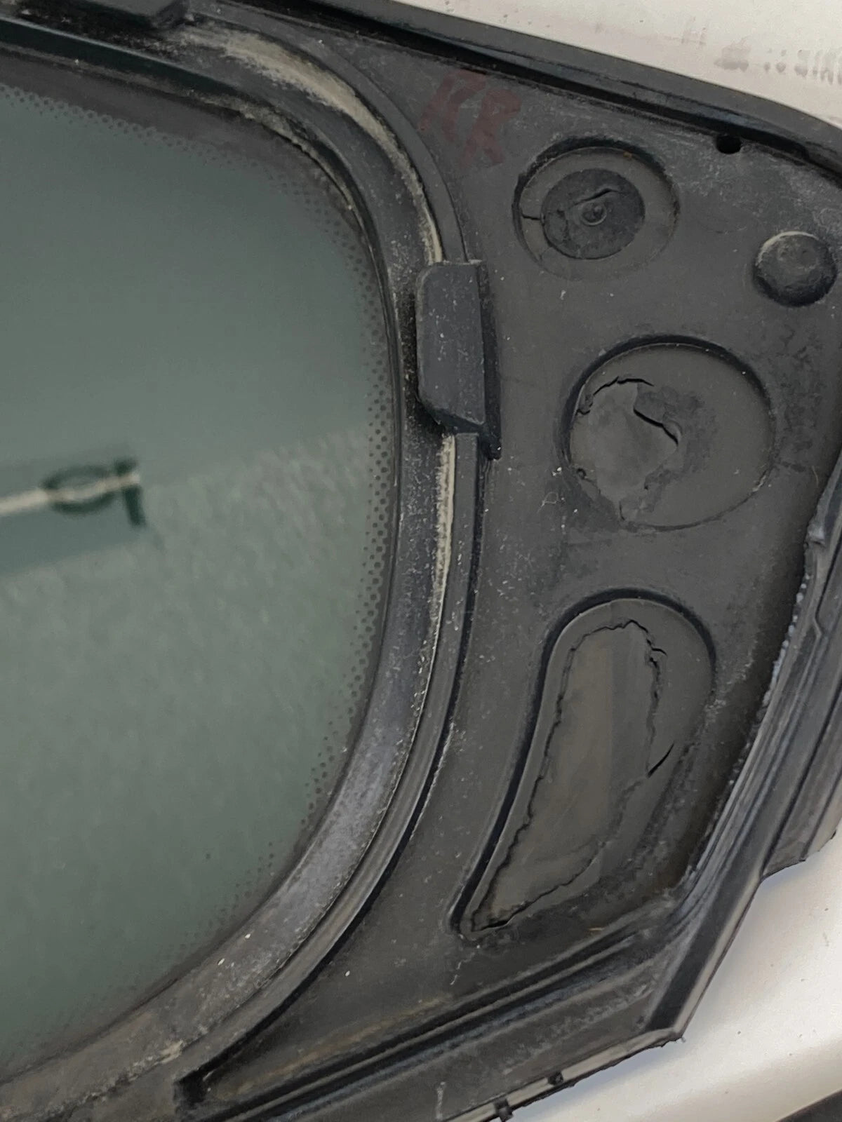2010-2017 CHEVROLET EQUINOX REAR RIGHT SIDE WINDOW WITH WEATHERSTRIP 43R-000265