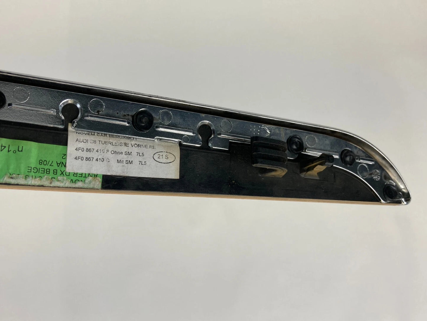 2006-2011 AUDI A6 FRONT RIGHT PASSENGER SIDE DOOR TRIM MOLDING BEZEL 4F0867410F