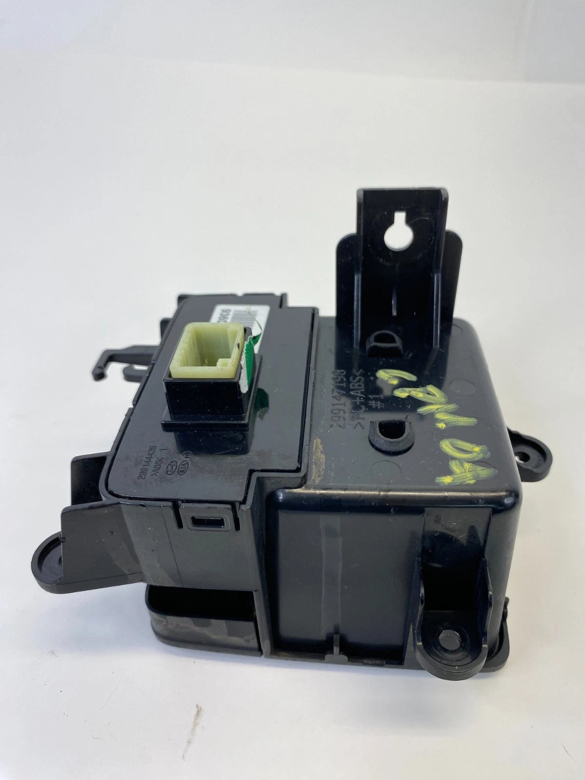 16-20 KIA SORENTO CENTER CONSOLE DRIVE MODE SWITCH W/ TRAY BOX 93600-C6000 OEM